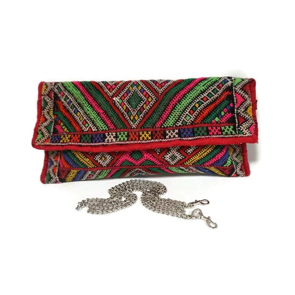 Vintage Kilim Clutch Bag: Handmade Berber Crossbody Purse - Picture 1 of 10